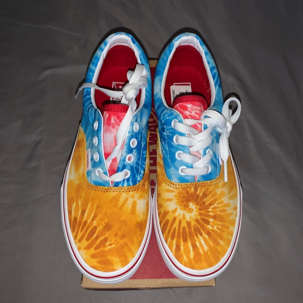 Children’s tie dye multicolor vans